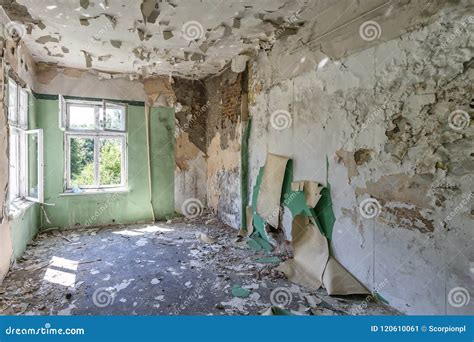 Inside The Destroyed House Stock Image Image Of Destruction 120610061