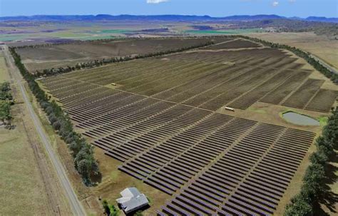 University Queensland Goes 100 Solar With 64mw Solar Farm Natural Solar