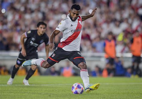 Miguel Ngel Borja Anot Gol Con River Plate Y Se Lesion Siete