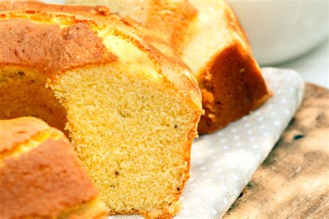 Bolo De Fuba Cremoso Com Goiabada