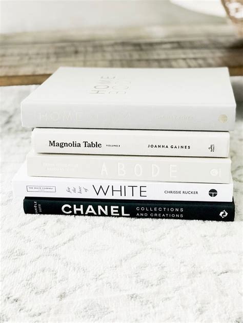 Coffee table books | Coffee table books decor, Coffe table books ...