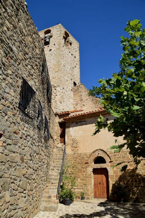 TOT SON PUNTS DE VISTA ESGLÉSIA PARROQUIAL DE SANT ESTEVE DE