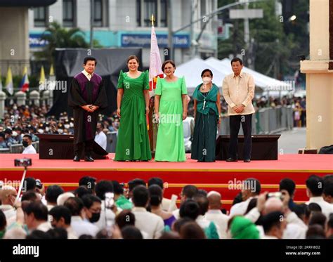 220619 Davao City June 19 2022 Sara Duterte Carpio 2nd L Poses