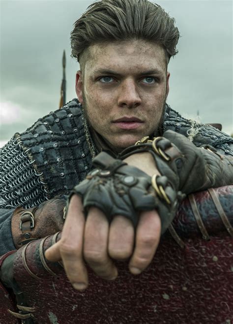 Ivar The Boneless Vikings En 2020 Ragnar Vikings Vikings Tv Show Bijoux Viking