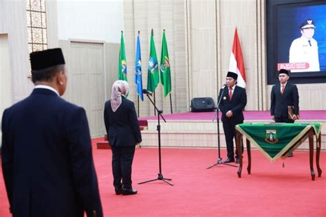 Pj Gubernur Banten Al Muktabar Lantik Virgojanti Sebagai Penjabat Sekda