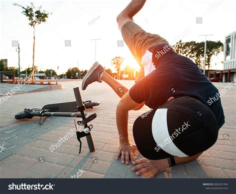 414 Electric Scooter Injury Images Stock Photos Vectors Shutterstock