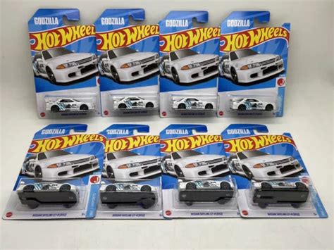 Hot Wheels Godzilla Nissan Skyline Gt R R White