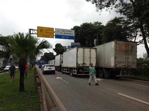 Bloqueio De Caminhoneiros Mantido Em Ipatinga Portal Di Rio Do A O