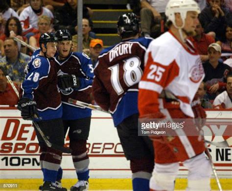 Adam Foote Avalanche Photos and Premium High Res Pictures - Getty Images