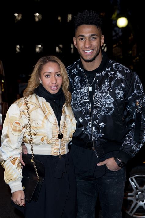 Photo Estelle Mossely Et Son Compagnon Tony Yoka Arriv Es Au D Fil