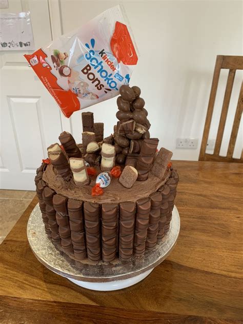 Kinder Bueno Birthday Cake Unique Birthday Cakes Birthday Cake