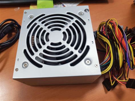 Блок питания Aerocool 550W Retail ECO-550W — купить в интернет-магазине ...