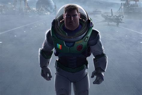 Disney Divulga Trailer E P Ster De Lightyear