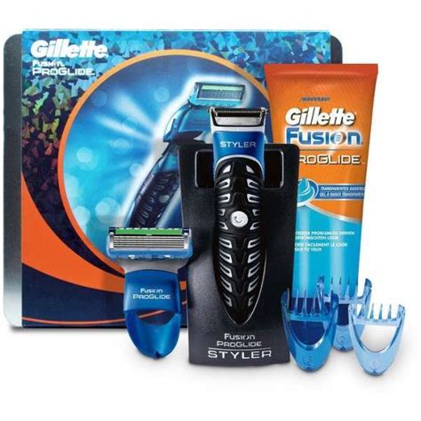 Gillette Fusion Proglide Styler Includes Clear Shave Gel Gift Set