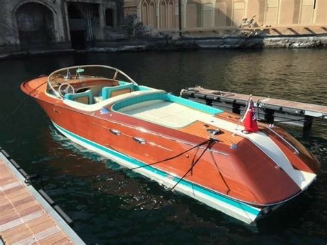 Pin By Pt On Boat Classic Wooden Boats Wood Boats Riva Boat