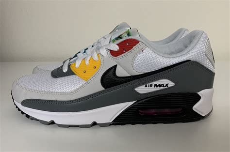 Nike Air Max 90 PRM Peace Love Swoosh White Multicolor Men Sz 10 5