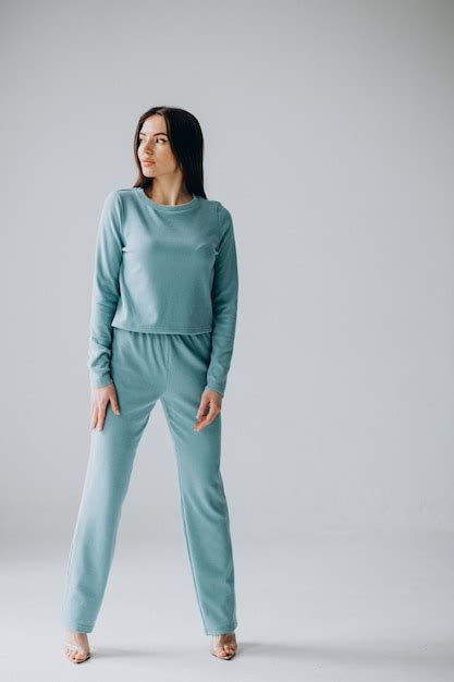 P Gina Im Genes De Pantalon Chandal Descarga Gratuita En Freepik