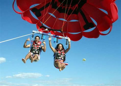 Top 5 Landmarks To Look For When Parasailing Off Fort Myers Beach ...