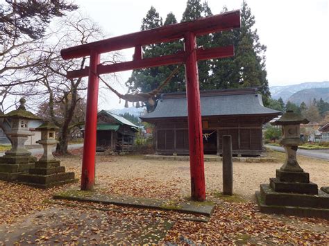 白鷹町高玉 稲荷神社：置賜観光情報サイト《おきたまジェーピー》山形おきたま観光協議会