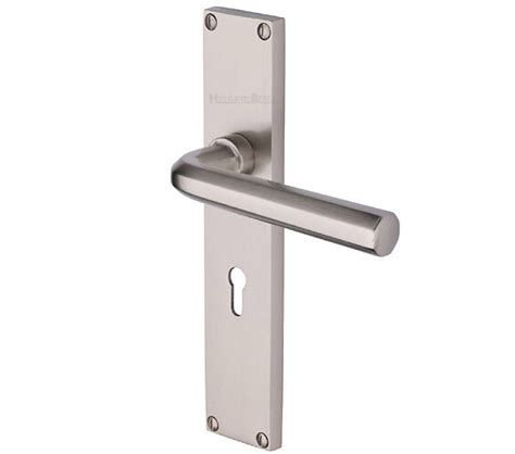 Heritage Brass Octave Door Handles On 200mm Backplate Satin Nickel Vt5900 Sn Sold In Pairs