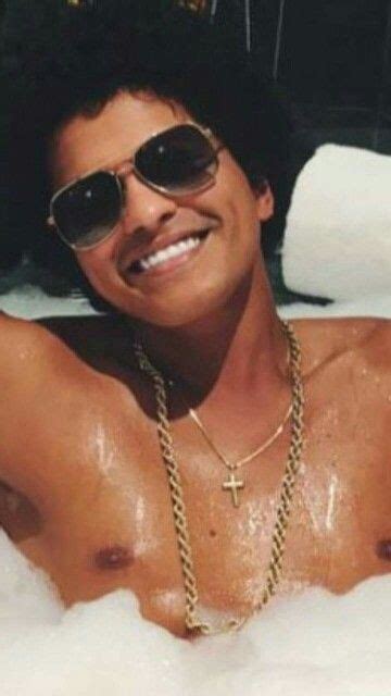 Pin By Shannon Soto On Bruno Bruno Mars Mens Sunglasses Film