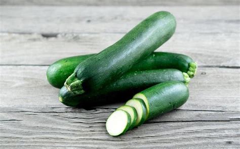 Squash, Zucchini (lb) | Farmbox Arizona