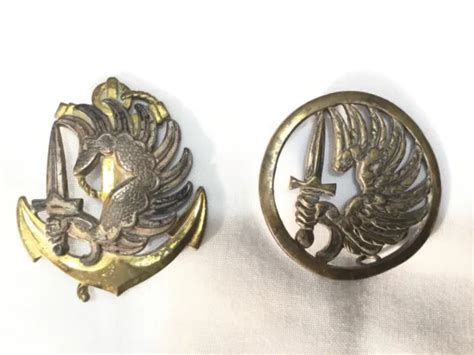 INSIGNES DE BÉRET parachutiste et troupe de marine parachutiste EUR 35