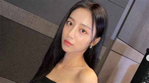 7 Hot Sexy Kang Min Ah Bikini Pics