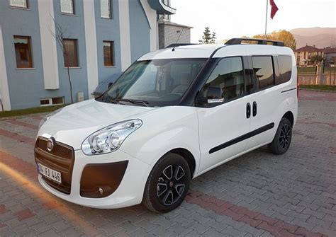 Satılık 2 el Fiat Doblo Combi resimleri Taksitli Araba