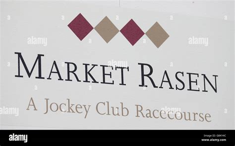 Market Rasen Racecourse Stock Photo - Alamy