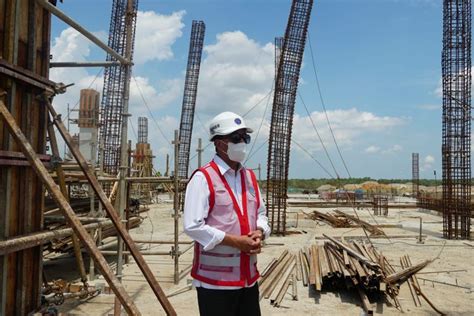 Foto Pekerja Ditambah Jadi Orang Menhub Optimistis Bandara Vvip