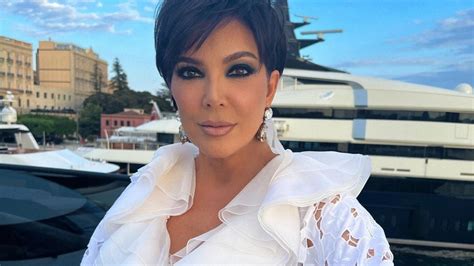 Kris Jenner Bio Age Net Worth Height Mom Dad Sister Husban