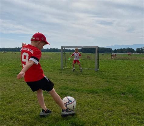 Sei Dabei Beim Sommerferien Camp Sv Bruckm Hl Fussball