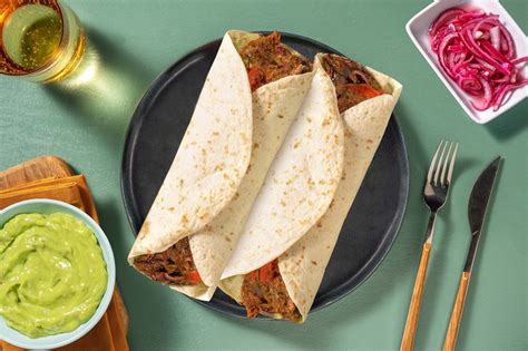 Fajitas au bœuf haché dip d avocat et salsa de tomate Recette HelloFresh