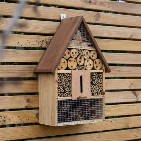 Woodside Wooden Insect Bee House Natural Wood Bug Hotel Shelter Garden