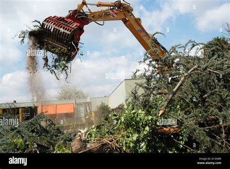 Bulldozer Clearing Trees Hi Res Stock Photography And Images Alamy