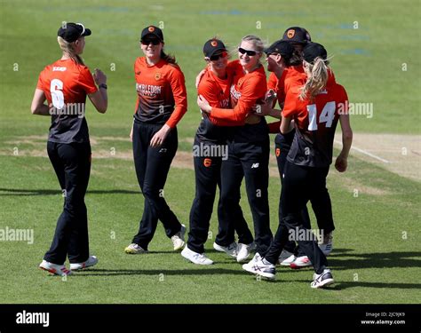 Southern Vipers Charlie Dean Celebrates Bowling And Dismissing Central