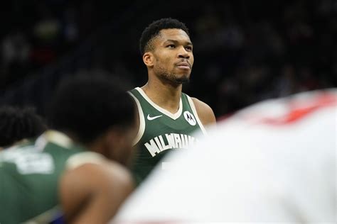 Giannis Antetokounmpo Named To The First Ever In Season Tournament Team