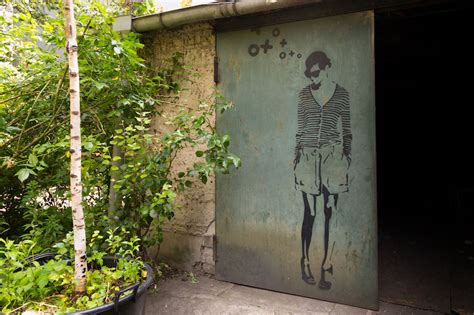 Street Art Stencils - From a Quick Getaway to a Painterly Masterpiece