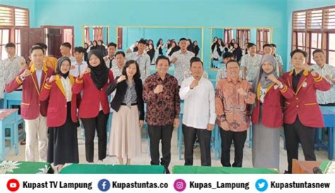 Kupas Tuntas Universitas Teknokrat Beri Pelatihan Public Speaking Di