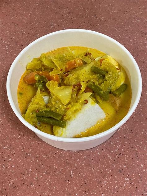 Lontong Food Drinks Local Eats On Carousell