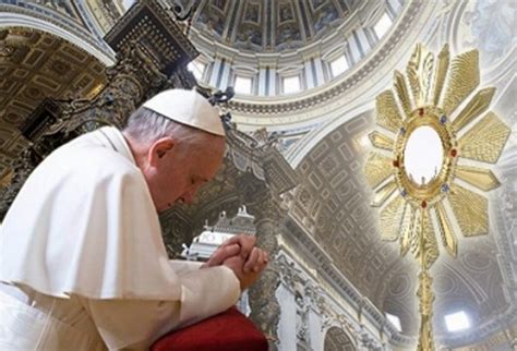 Catholic News World Amazing Eucharistic Miracle Seen By Popefrancis