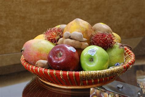 fresh fruit baskets   price   delhi  bene baskets id