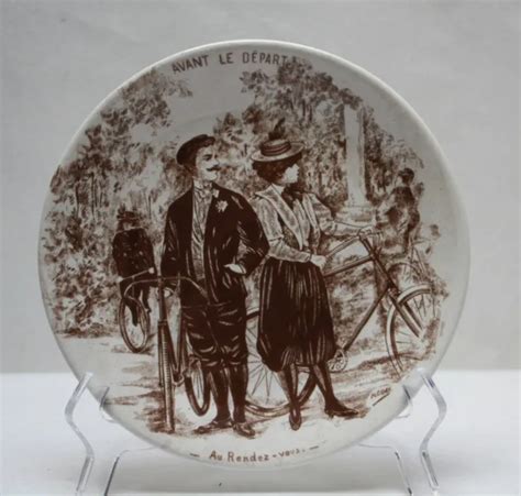 ANCIENNE ASSIETTE CÉRAMIQUE et faïence de SARREGUEMINES les vélos D V