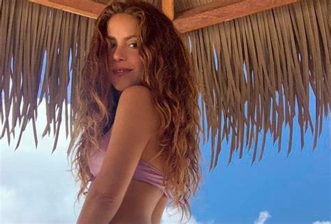 Enciende Las Redes Shakira Con Sensuales Fotos En Bikini Telediario