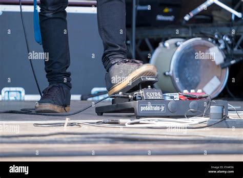 Guitarists Foot Pedal Hi Res Stock Photography And Images Alamy