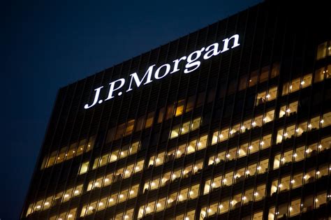 JP Morgan Singapore Under Fire For Viral Video Of Employee Yelling At