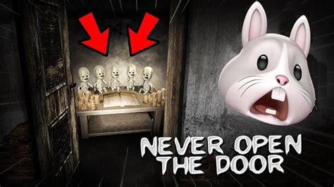 The Scariest Roblox Game Never Open The Door Youtube