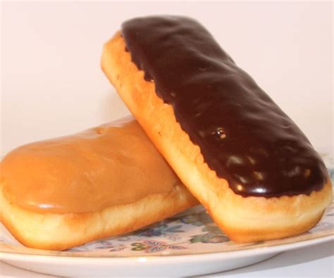 Chocolate Or Maple Long John Easy Donut Recipe Delicious Donuts