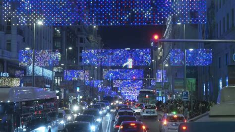 Naviluz Vuelve A Recorrer Las Calles Iluminadas De Madrid